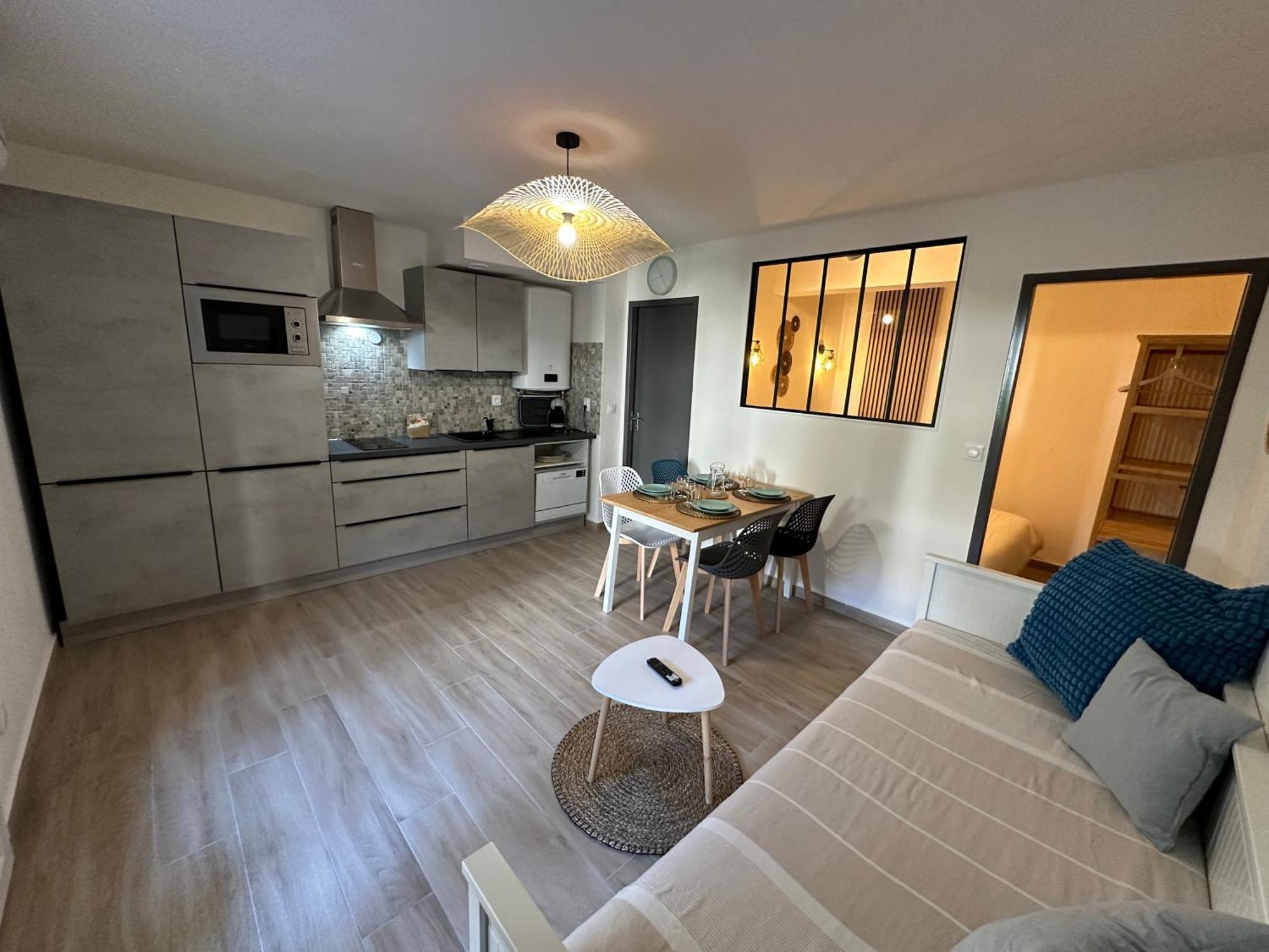 Appartement Climatise Avec Chambre Et Parking Privatif Locations Vld Camargue Сен Мари де ла Мер Екстериор снимка